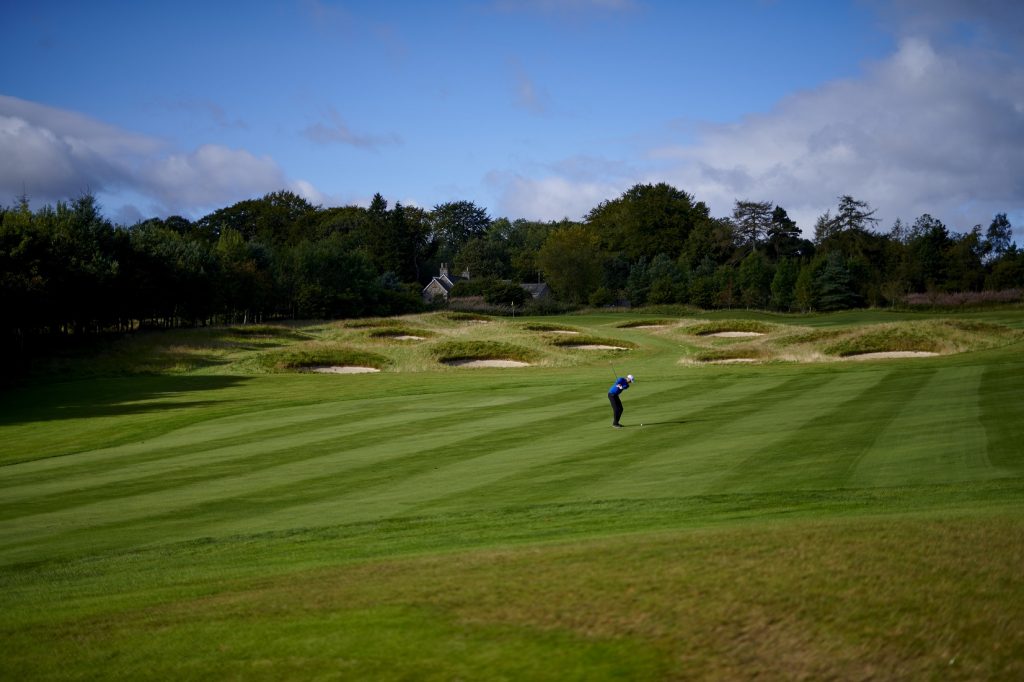 Chris Robb, bunker hole, back (1)